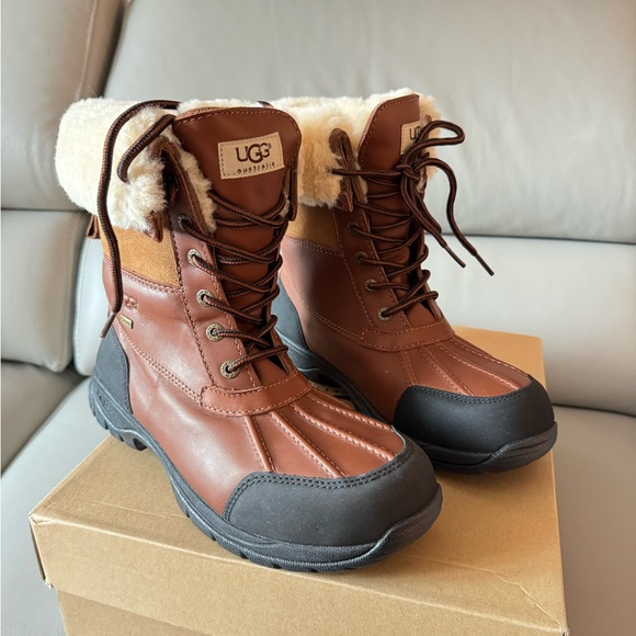 NWT UGG Butte Waterproof Boot (Men) size 9 - Picture 1 of 10